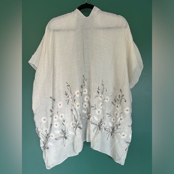 -sheer daisy shawl. - Picture 2 of 2